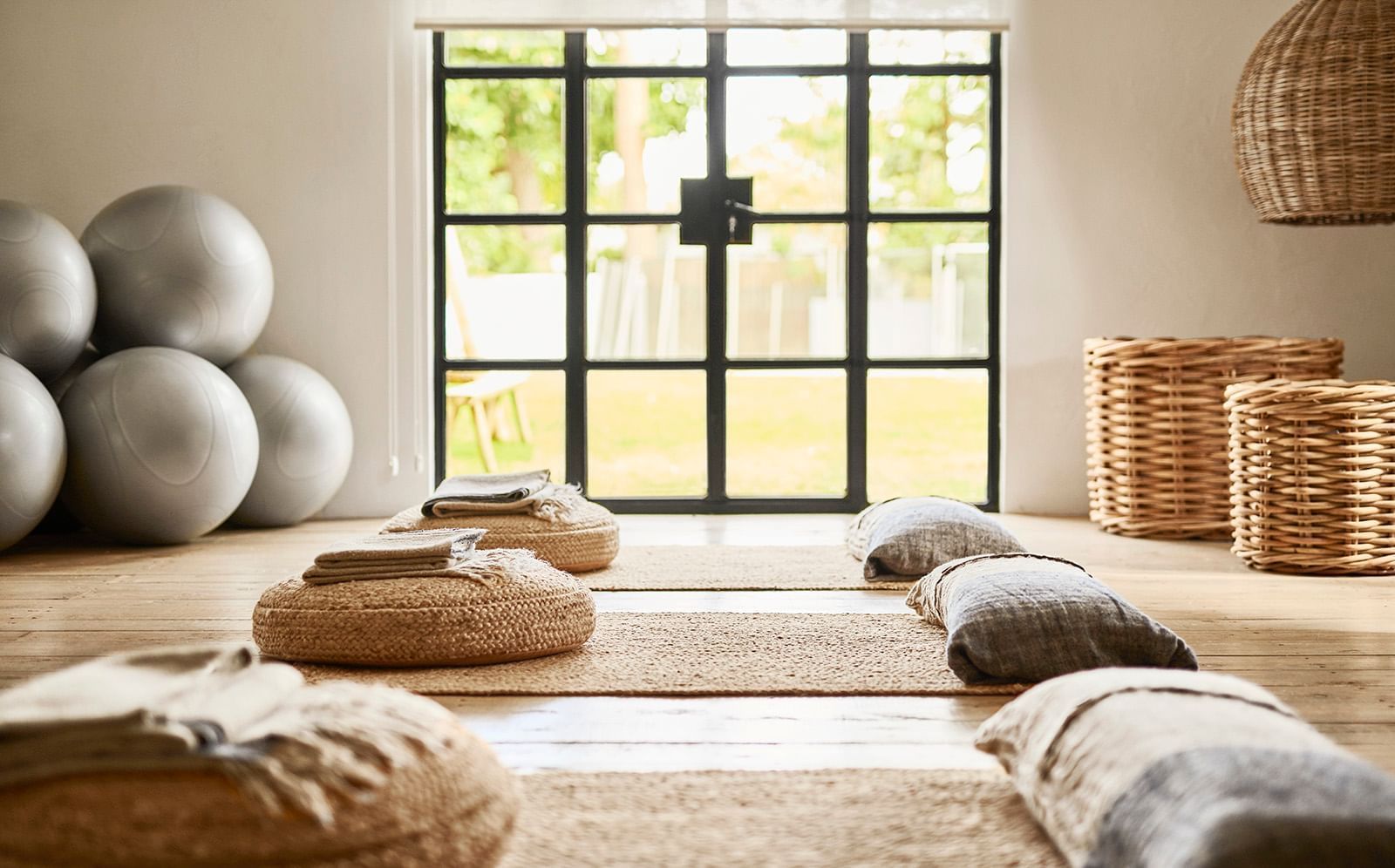 yoga_marbella_status_homes_main_yoga_spots.jpg (186 KB)