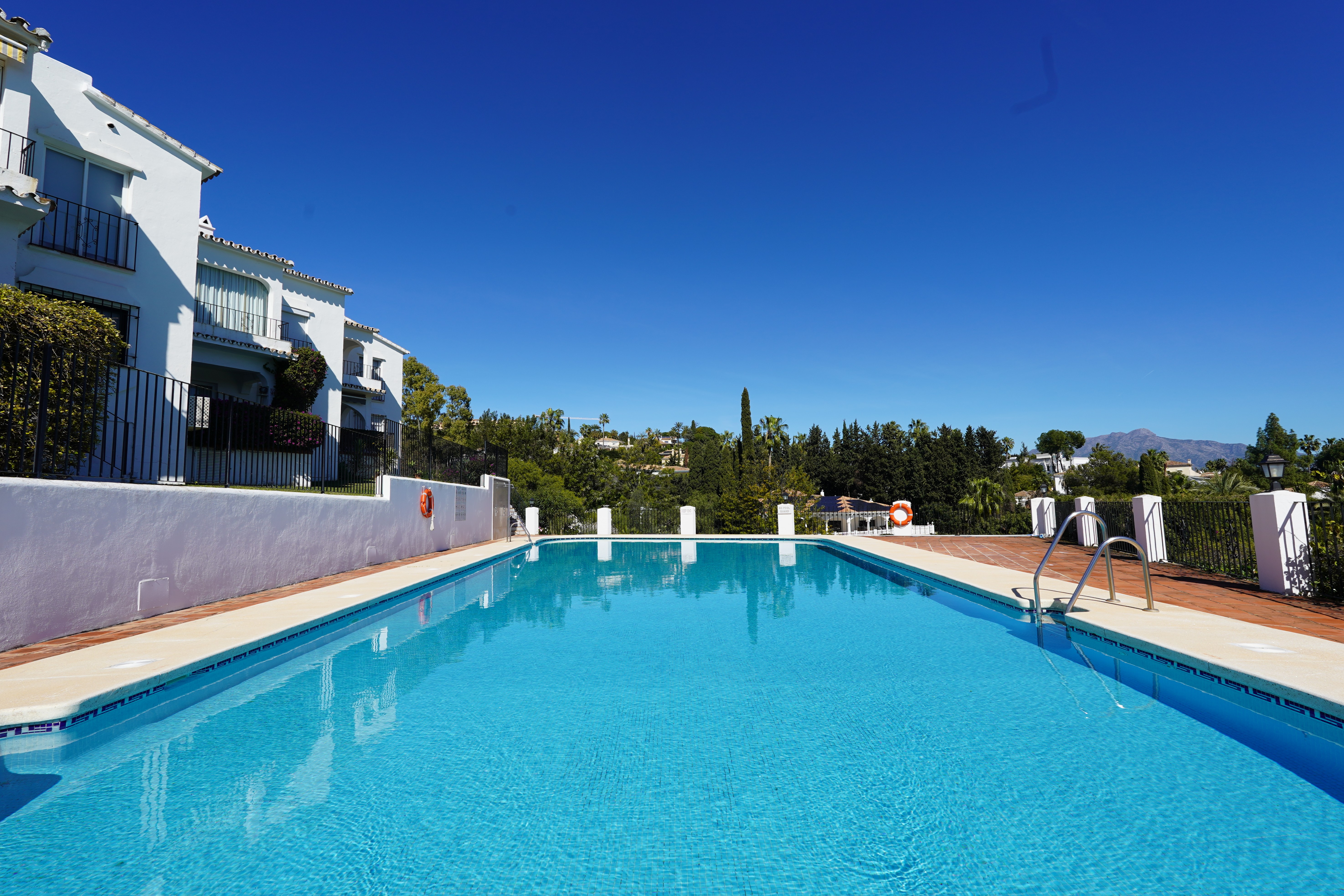 renovated apartment Pueblo Cortes Benahavis