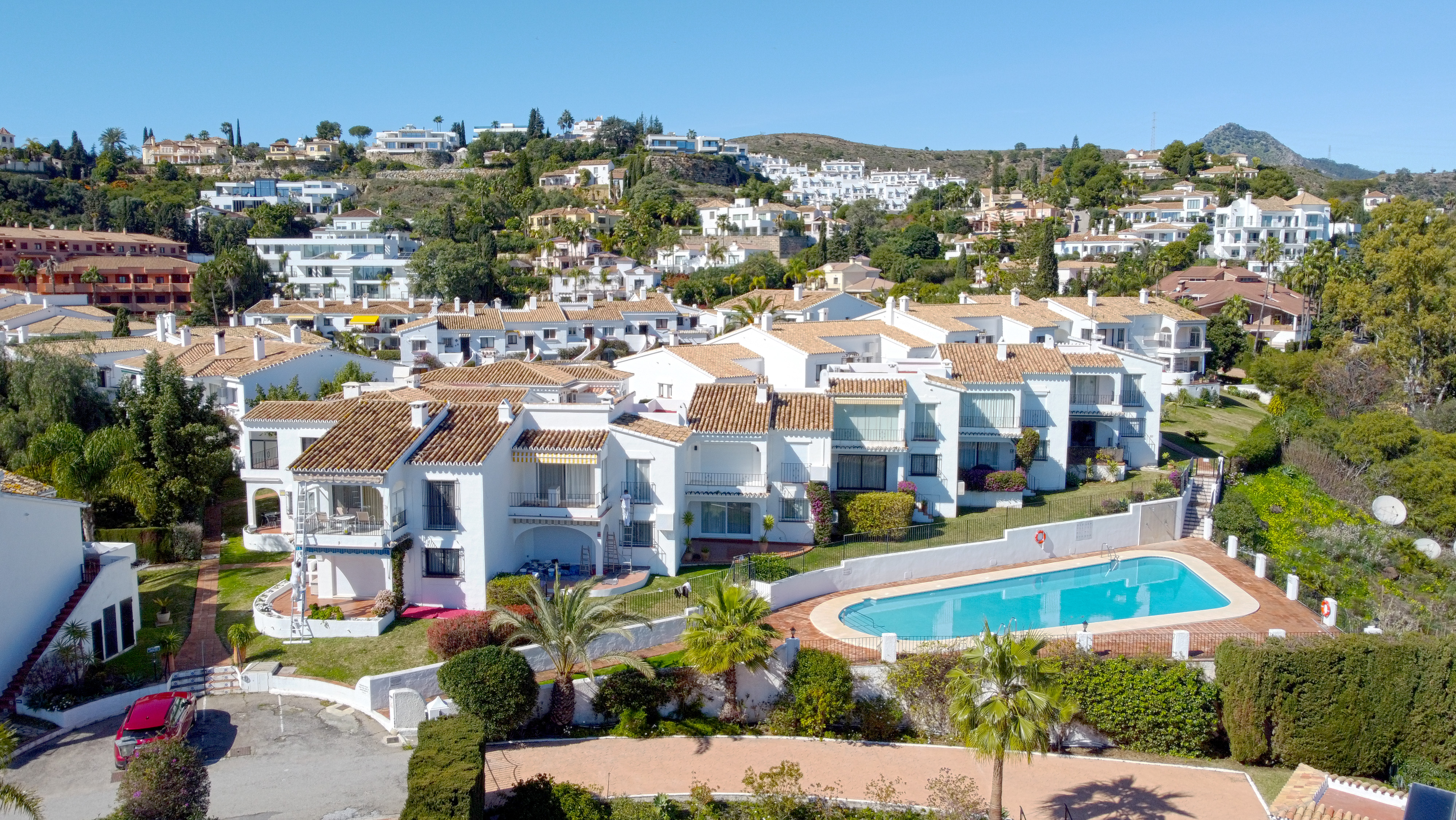 El Paraiso golf valley Benahavis aerial