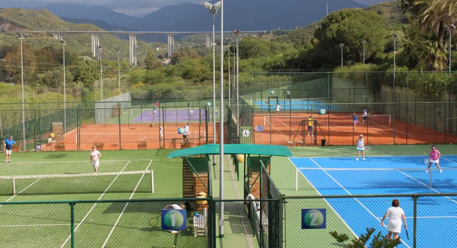 manolo santana tennis club.jpeg (99 KB)
